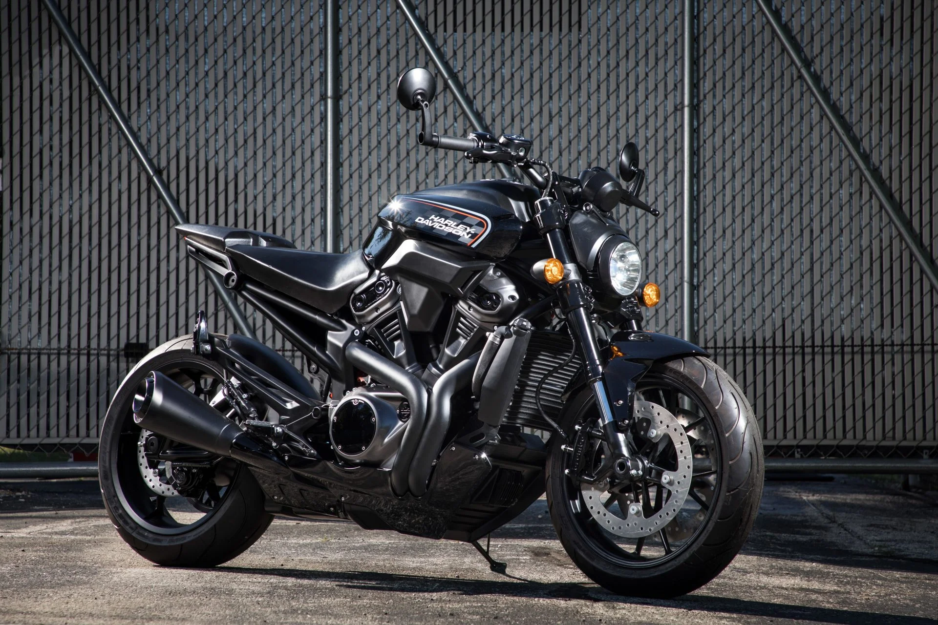 harley-davidson-YsMg1pJqqKk-unsplash